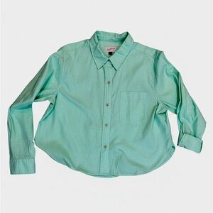 Light Mint Large Button-Up crop Shirt 22” length in